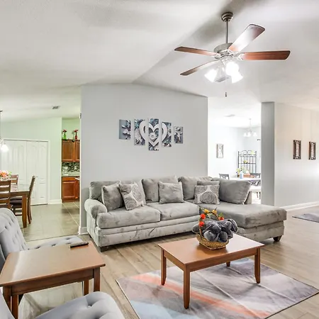 Crestview Family Home Screened Porch And Games!